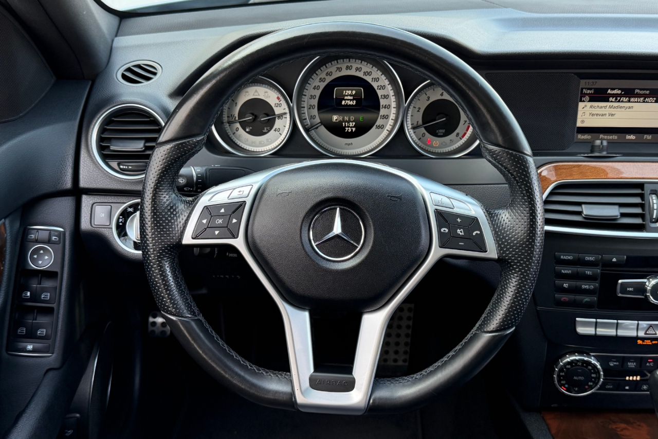 Mercedes-Benz C-Class C250 Luxury Sedan 2014 Mercedes-Benz C-Class C250 Luxury Sedan 2014