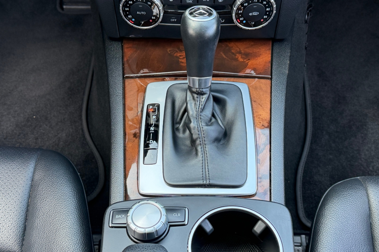 Mercedes-Benz C-Class C250 Luxury Sedan 2014 Mercedes-Benz C-Class C250 Luxury Sedan 2014