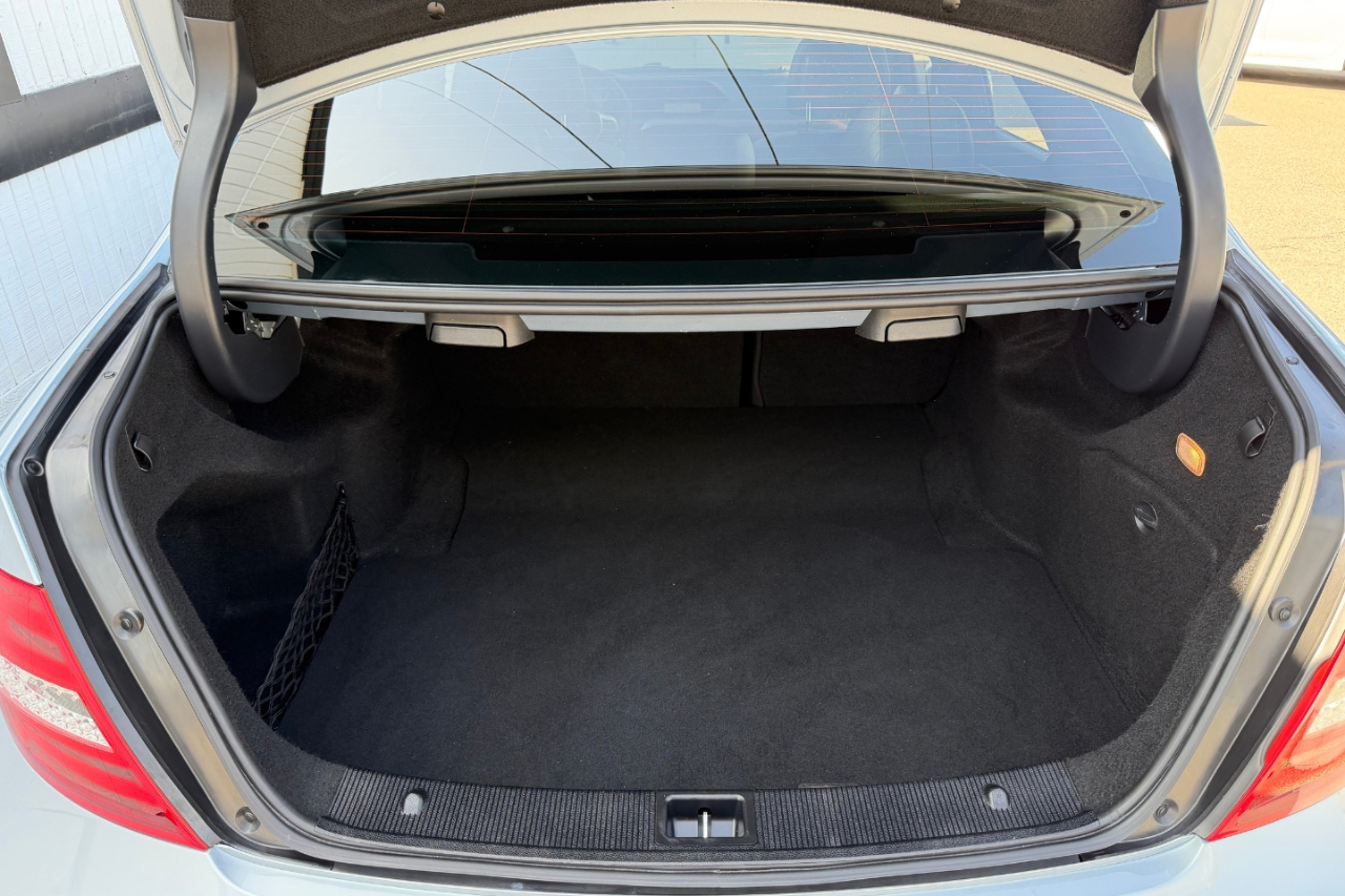 Mercedes-Benz C-Class C250 Luxury Sedan 2014 Mercedes-Benz C-Class C250 Luxury Sedan 2014