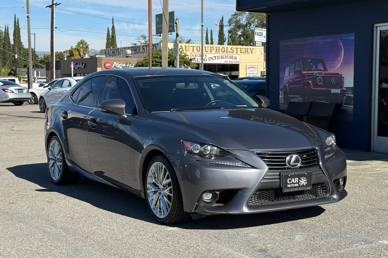 Lexus IS 200t 2016