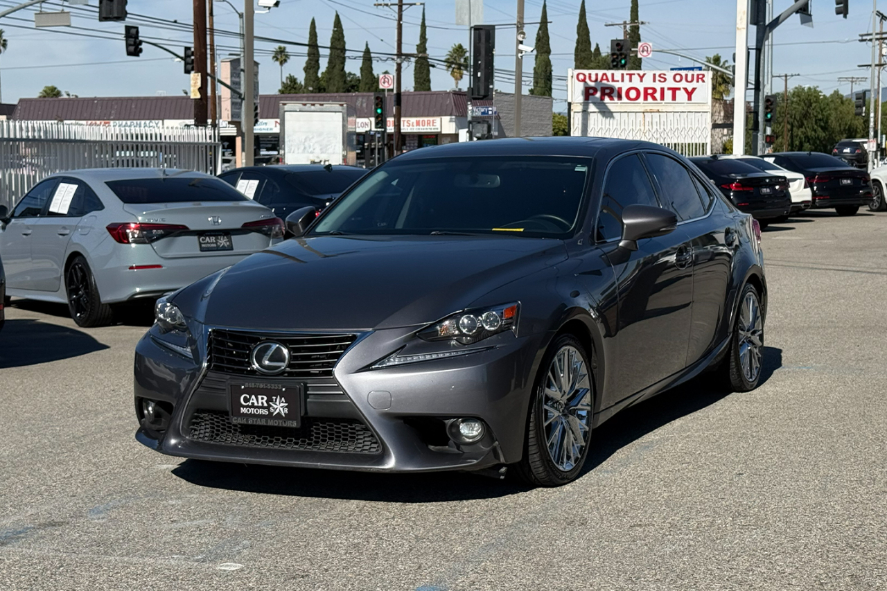 Lexus IS 200t 2016