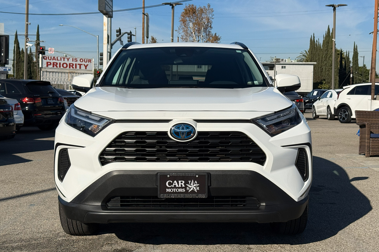 Toyota RAV4 Hybrid XLE 2023