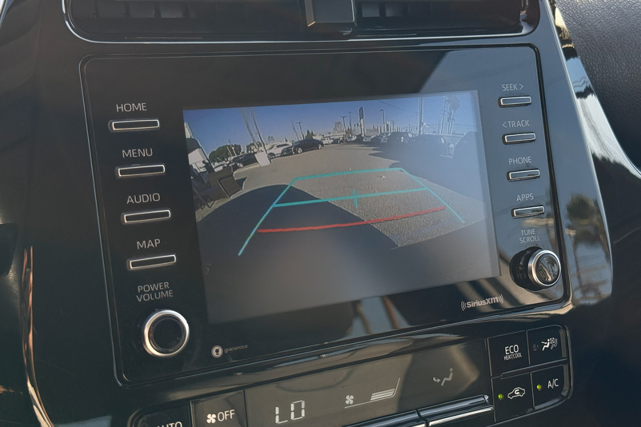 Toyota Prius LE 2021