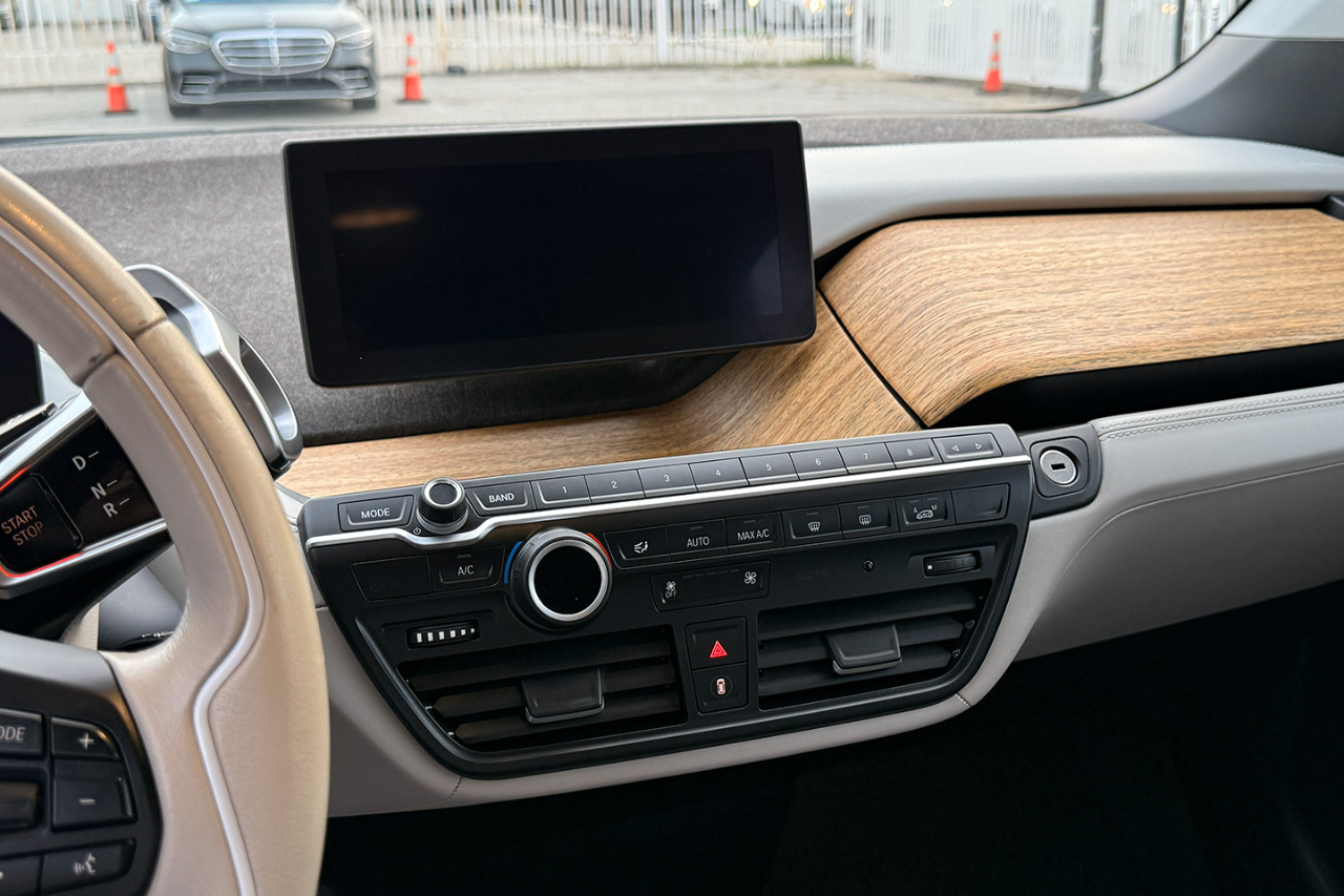 BMW i3 Base w/Range Extender 2014