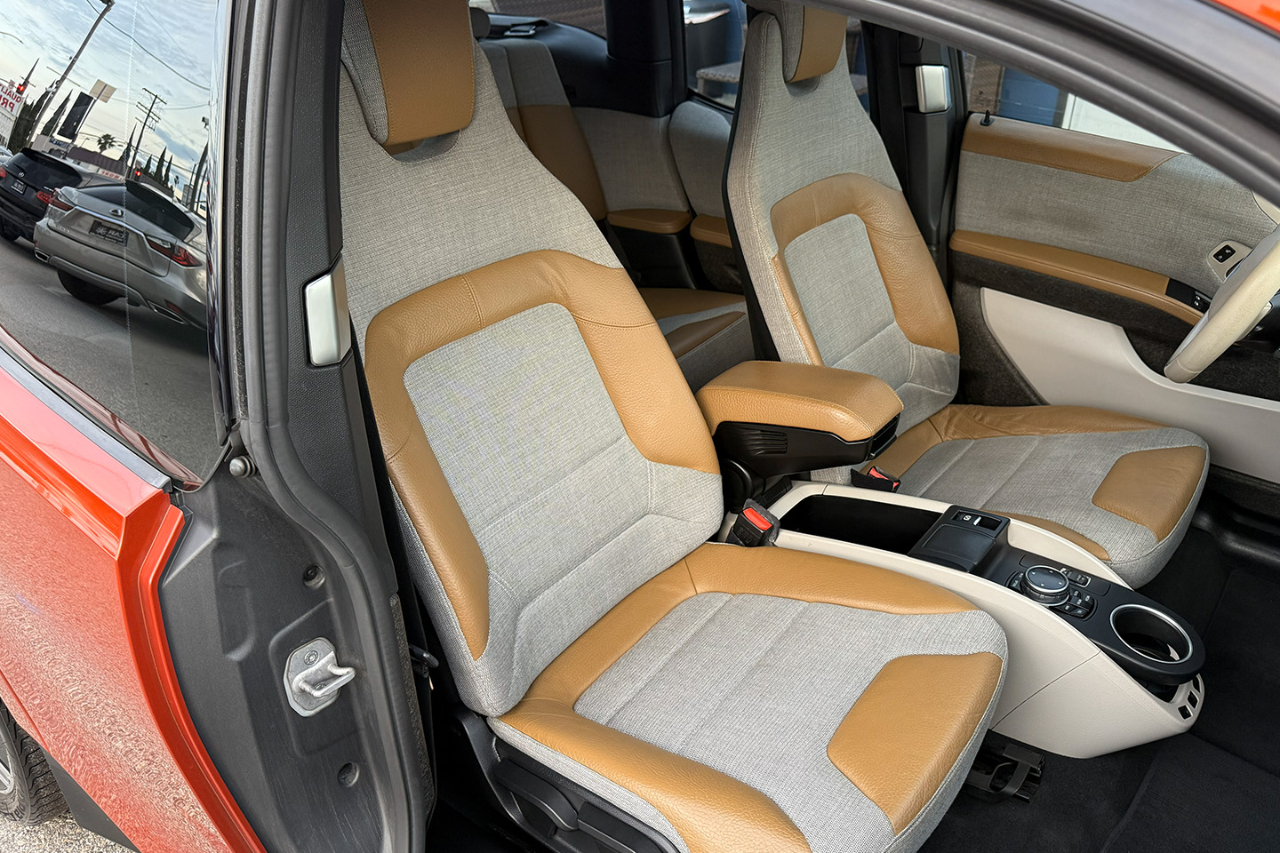 BMW i3 Base w/Range Extender 2014