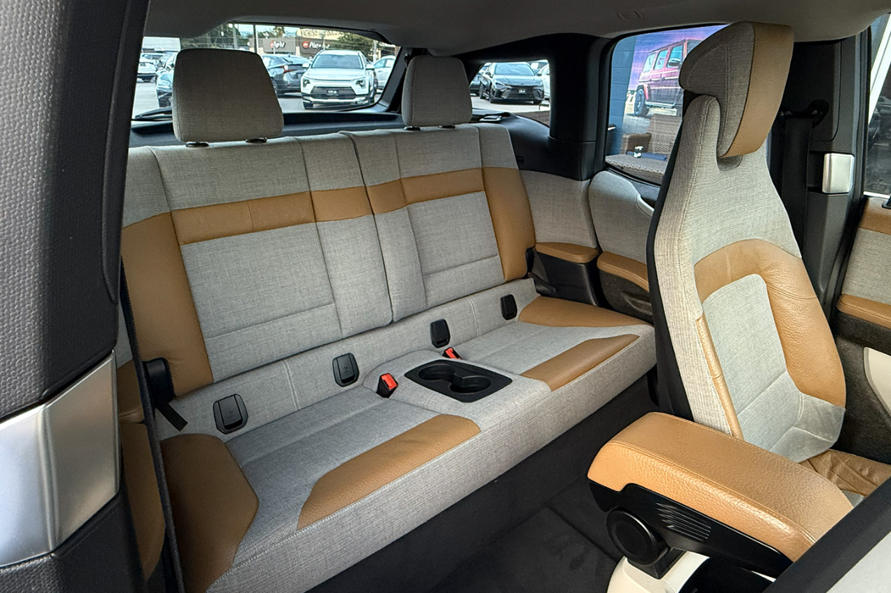 BMW i3 Base w/Range Extender 2014