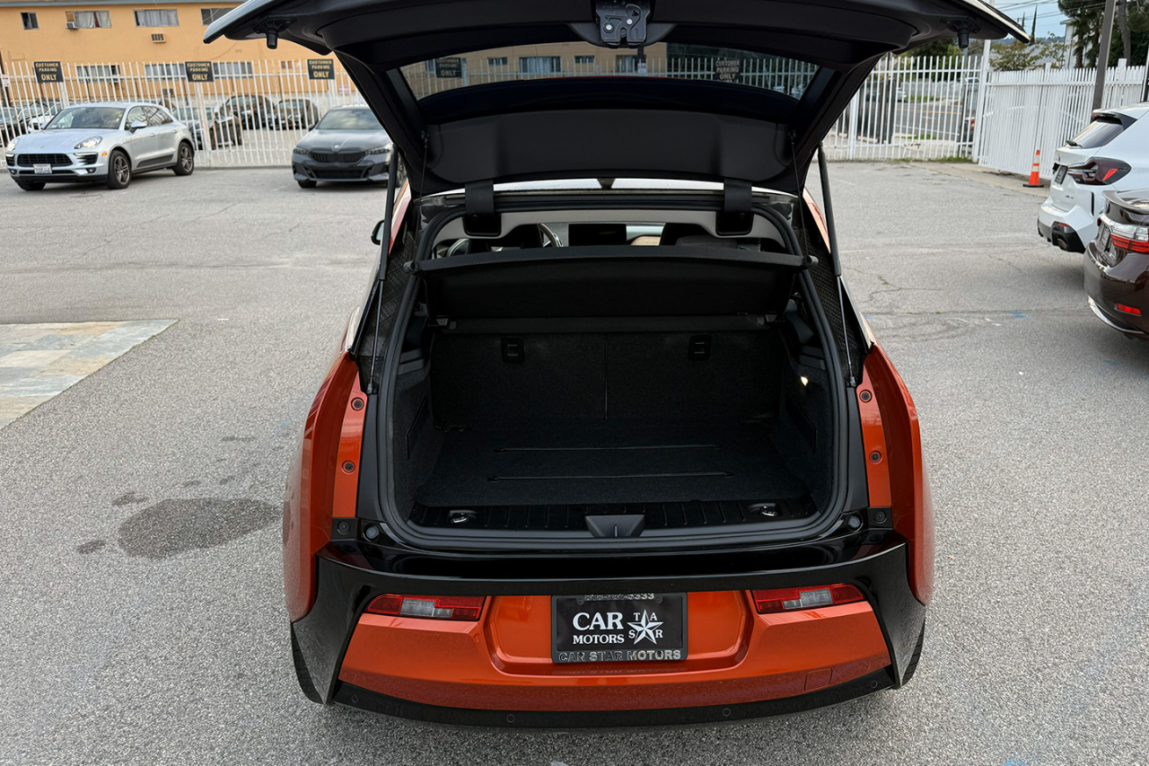 BMW i3 Base w/Range Extender 2014