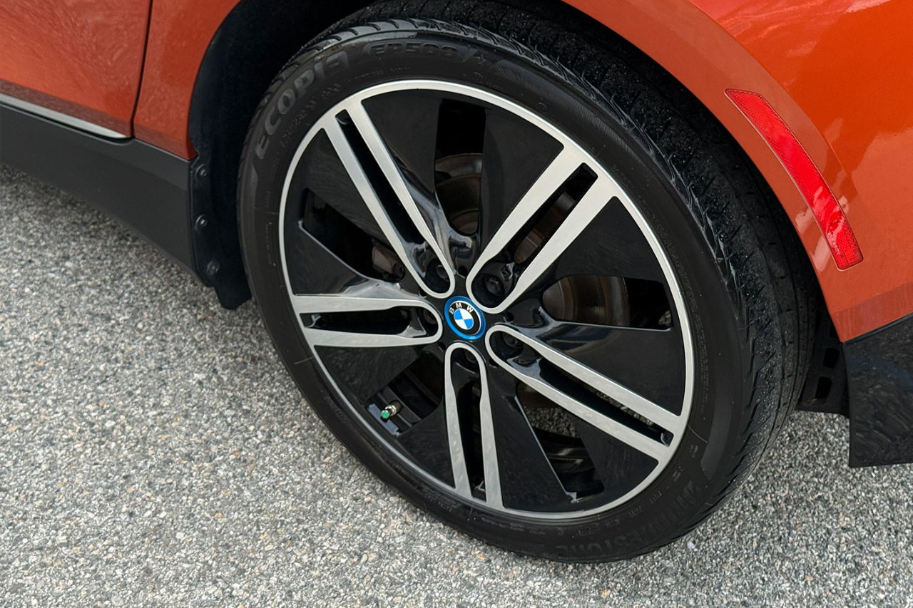 BMW i3 Base w/Range Extender 2014