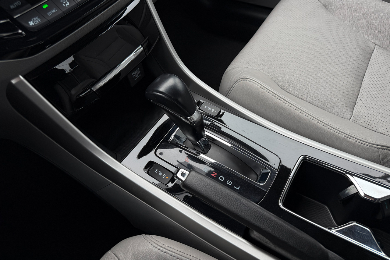 Honda Accord EX-L Sedan CVT 2016