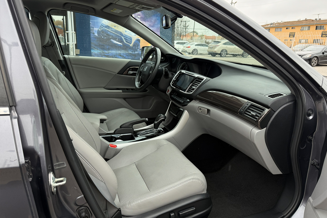 Honda Accord EX-L Sedan CVT 2016