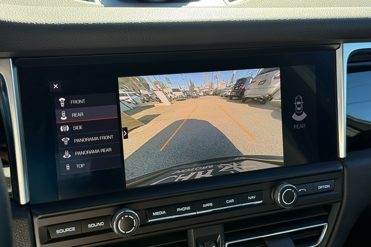 Porsche Macan Base 2020