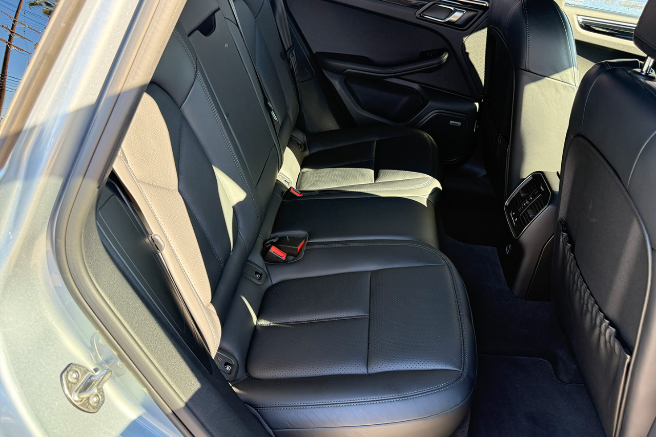 Porsche Macan Base 2020