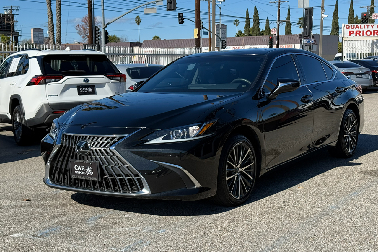 Lexus ES 300h Premium 2023