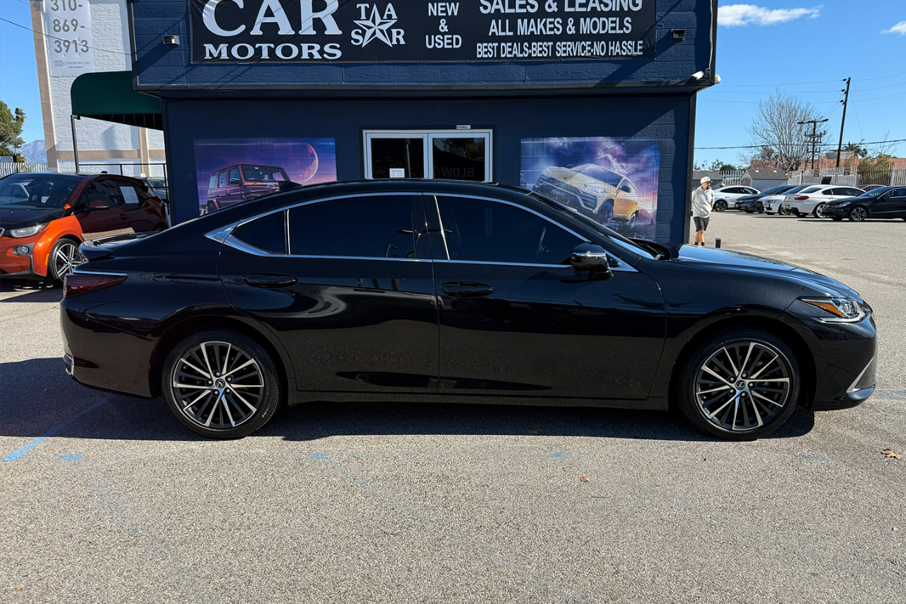 Lexus ES 300h Premium 2023