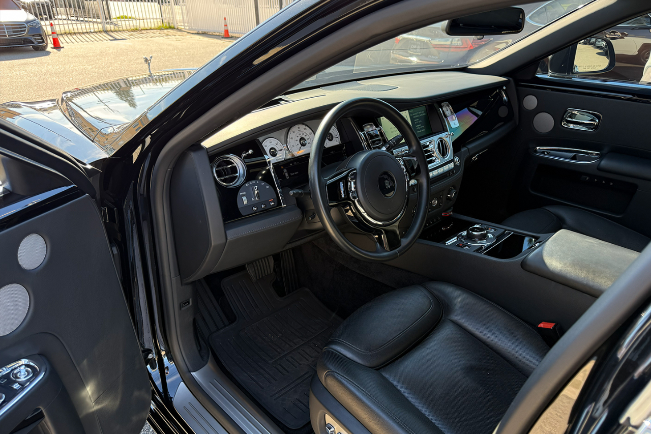 Rolls-Royce Ghost Series II Sedan 2016