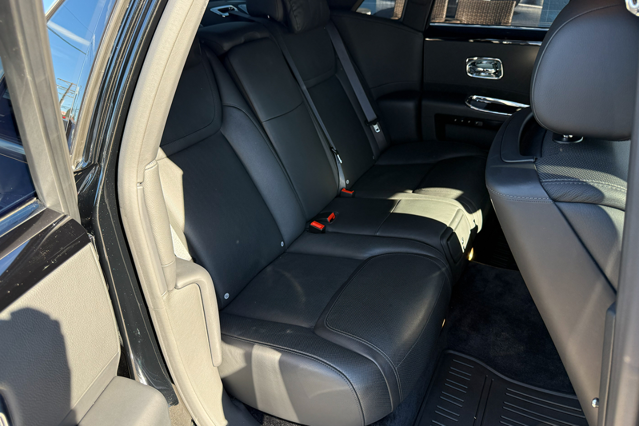 Rolls-Royce Ghost Series II Sedan 2016