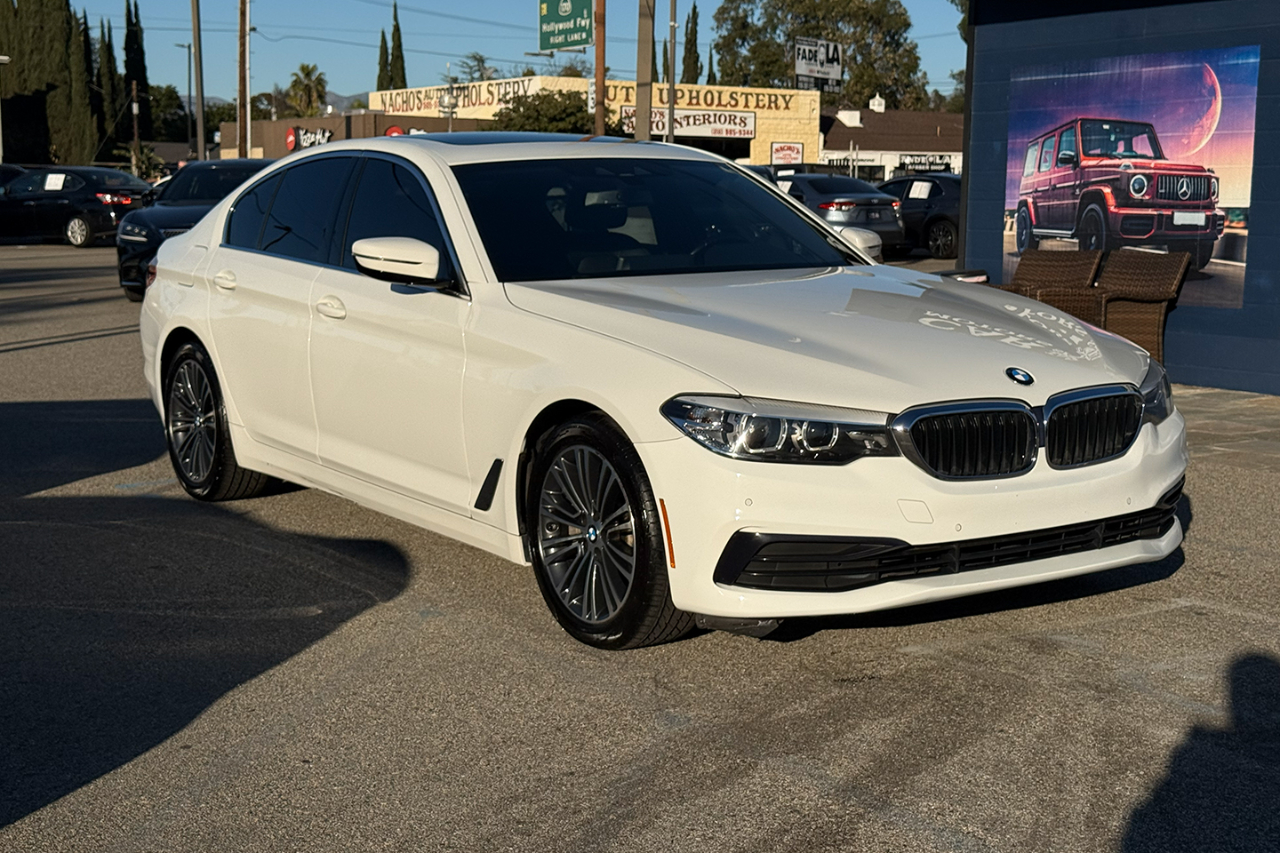 BMW 5-Series 530i 2019