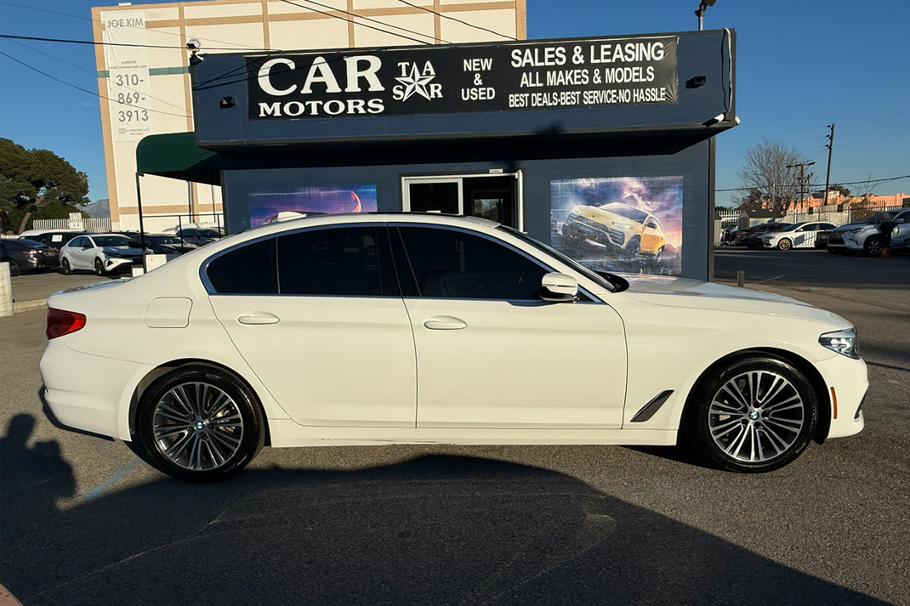 BMW 5-Series 530i 2019