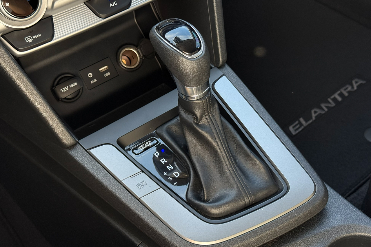 Hyundai Elantra SEL Auto 2019