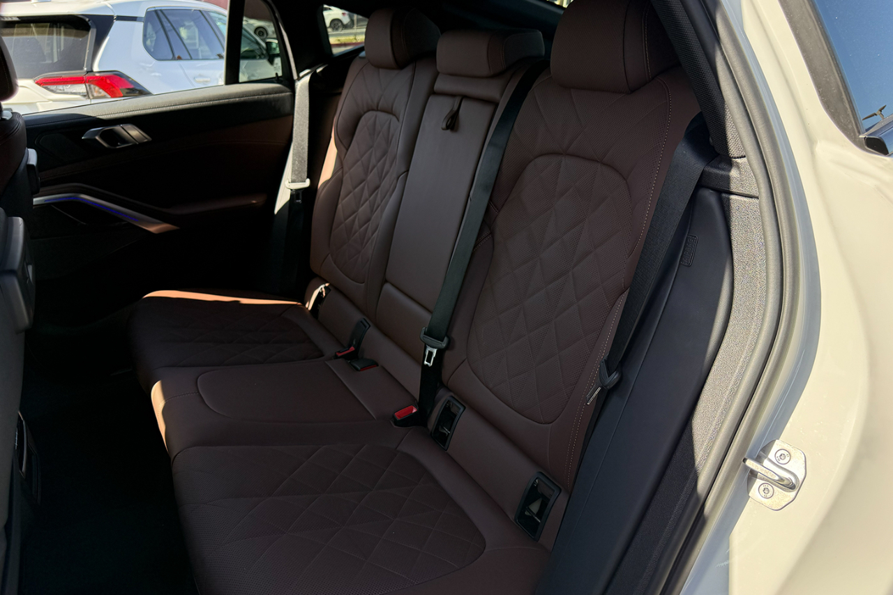 BMW X6 xDrive40i 2023