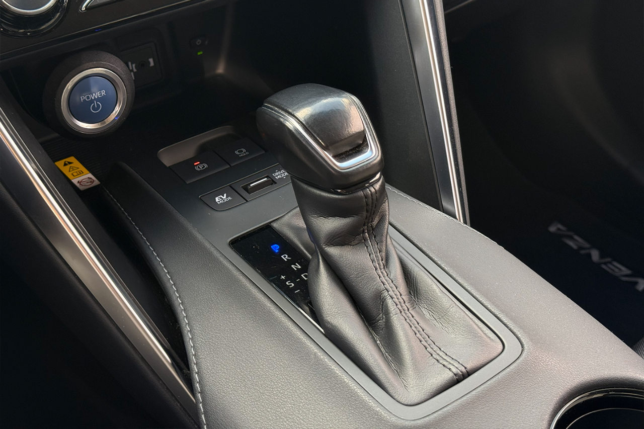 Toyota Venza LE 2021