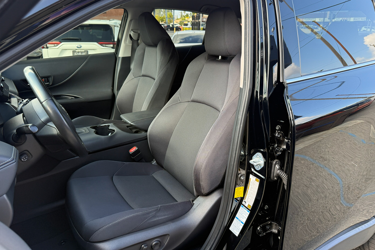 Toyota Venza LE 2021