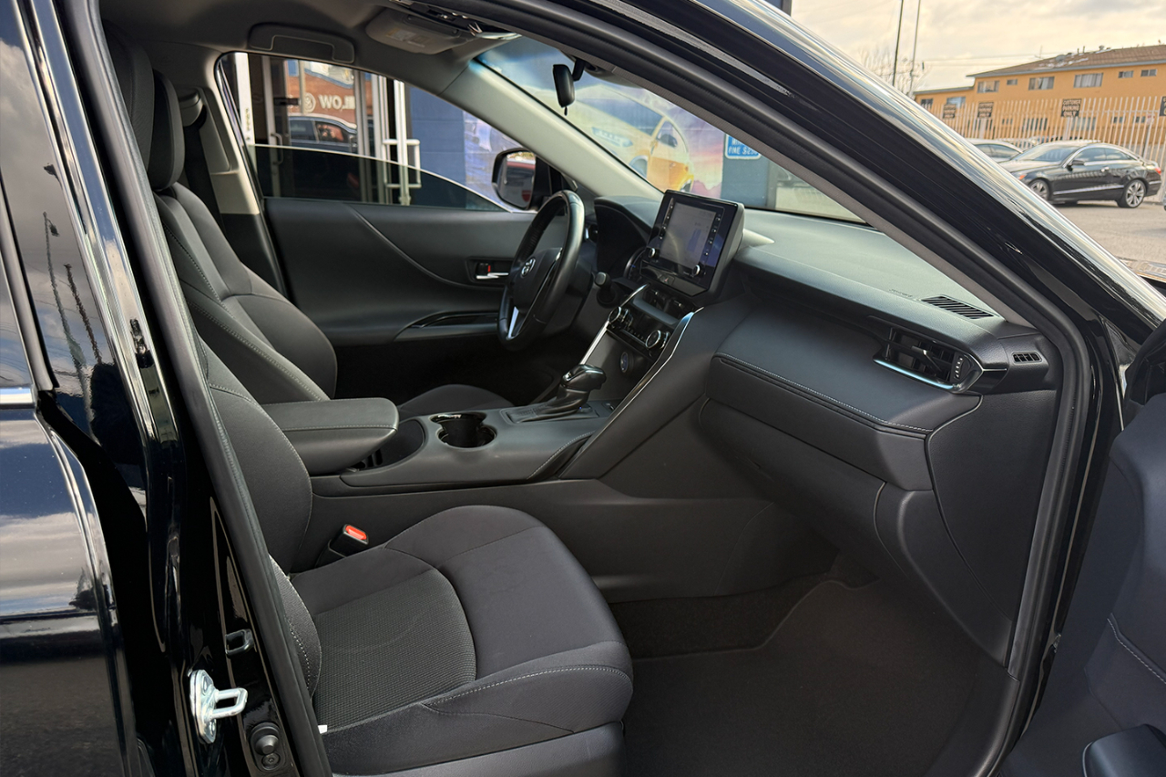 Toyota Venza LE 2021