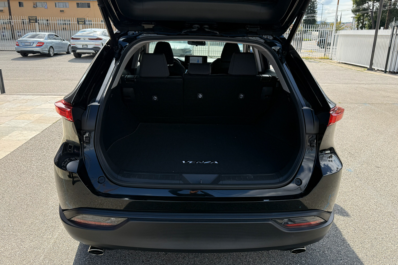 Toyota Venza LE 2021