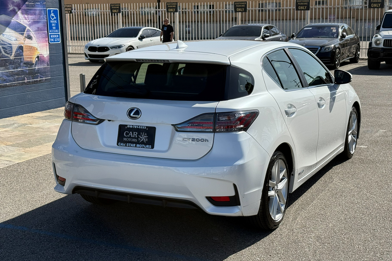 Lexus CT 200h Base 2016