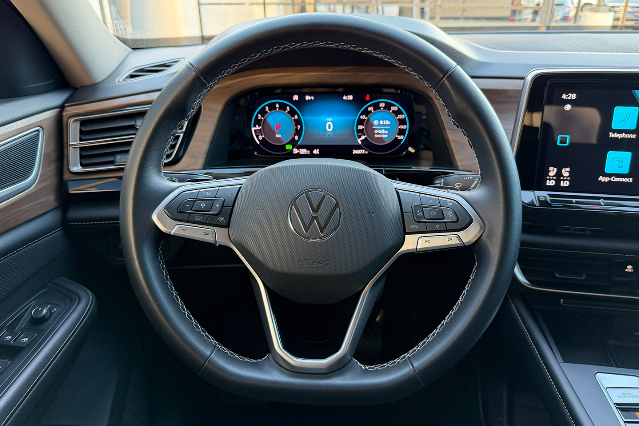 Volkswagen Atlas SE 2024