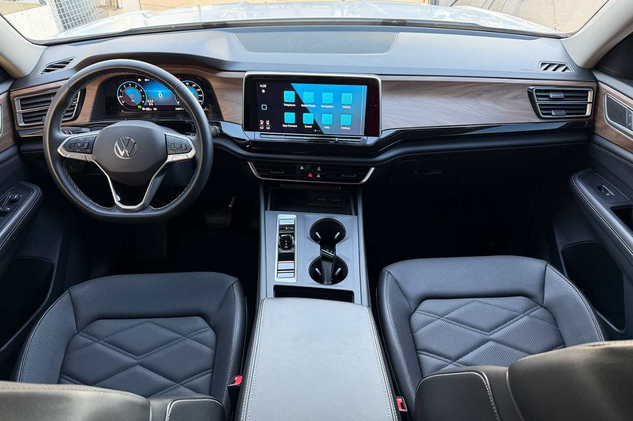 Volkswagen Atlas SE 2024