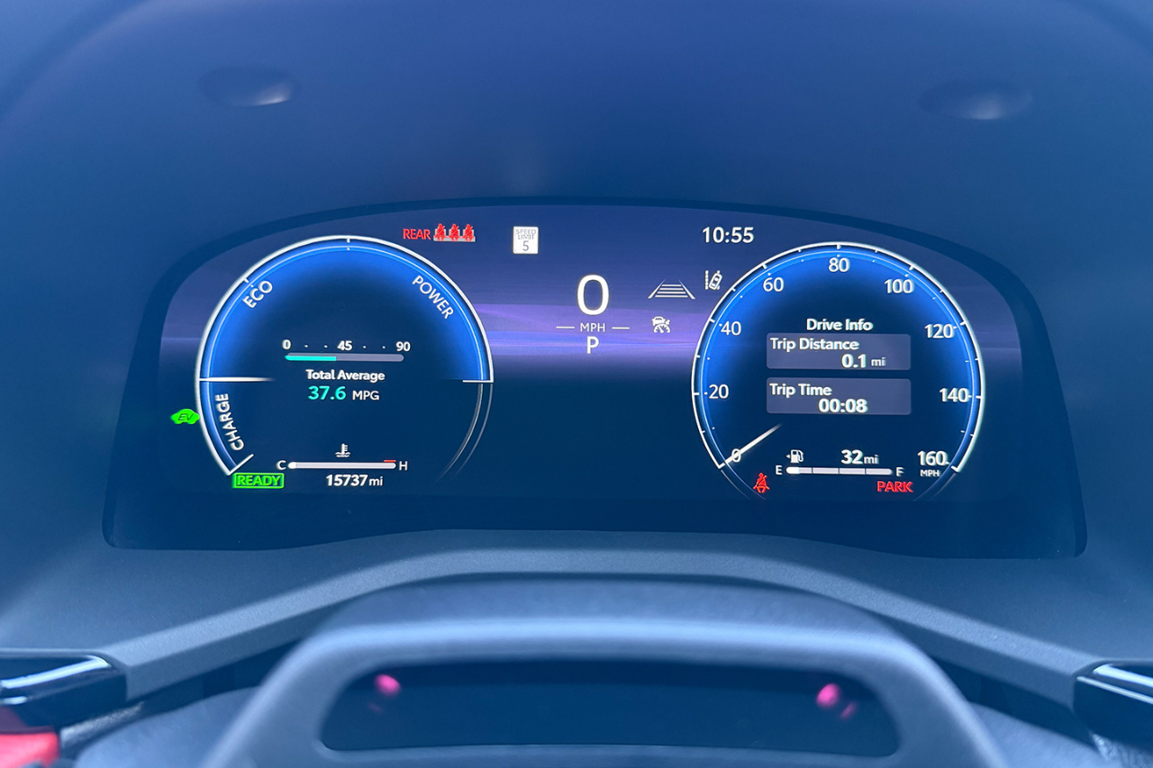 Toyota Camry Hybrid XSE 2025