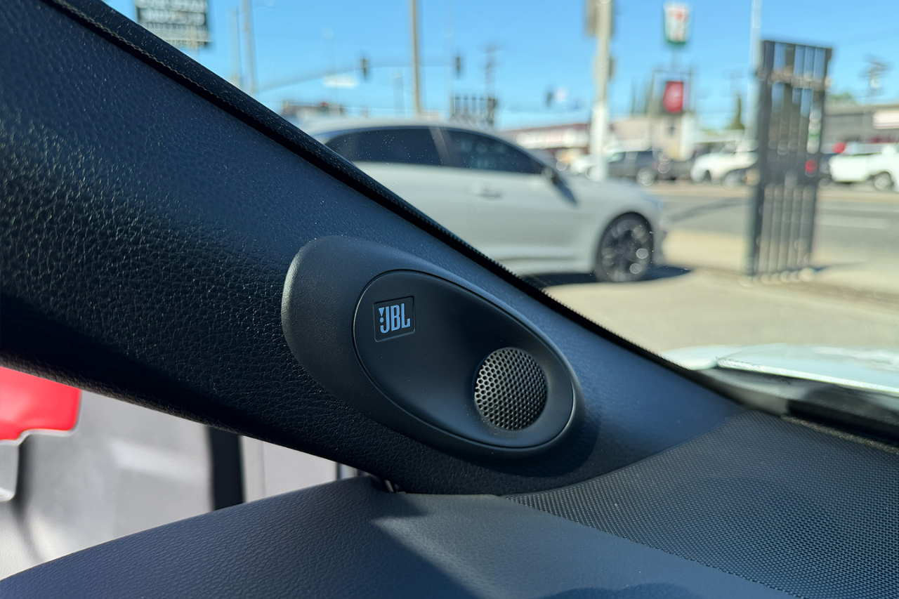 Toyota Camry Hybrid XSE 2025