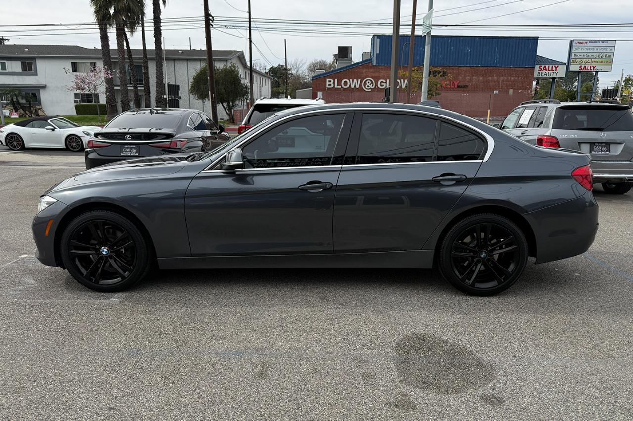 BMW 3-Series 330i xDrive SULEV Sedan 2017