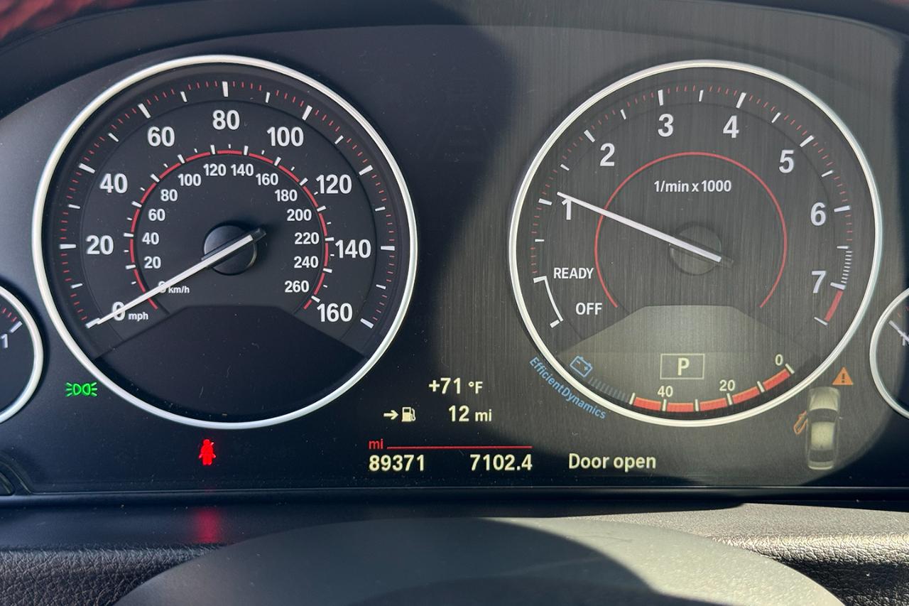 BMW 3-Series 330i xDrive SULEV Sedan 2017