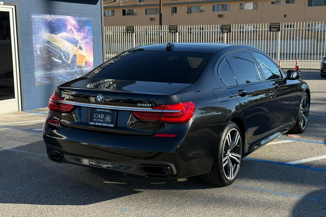 BMW 7-Series 740i 2019