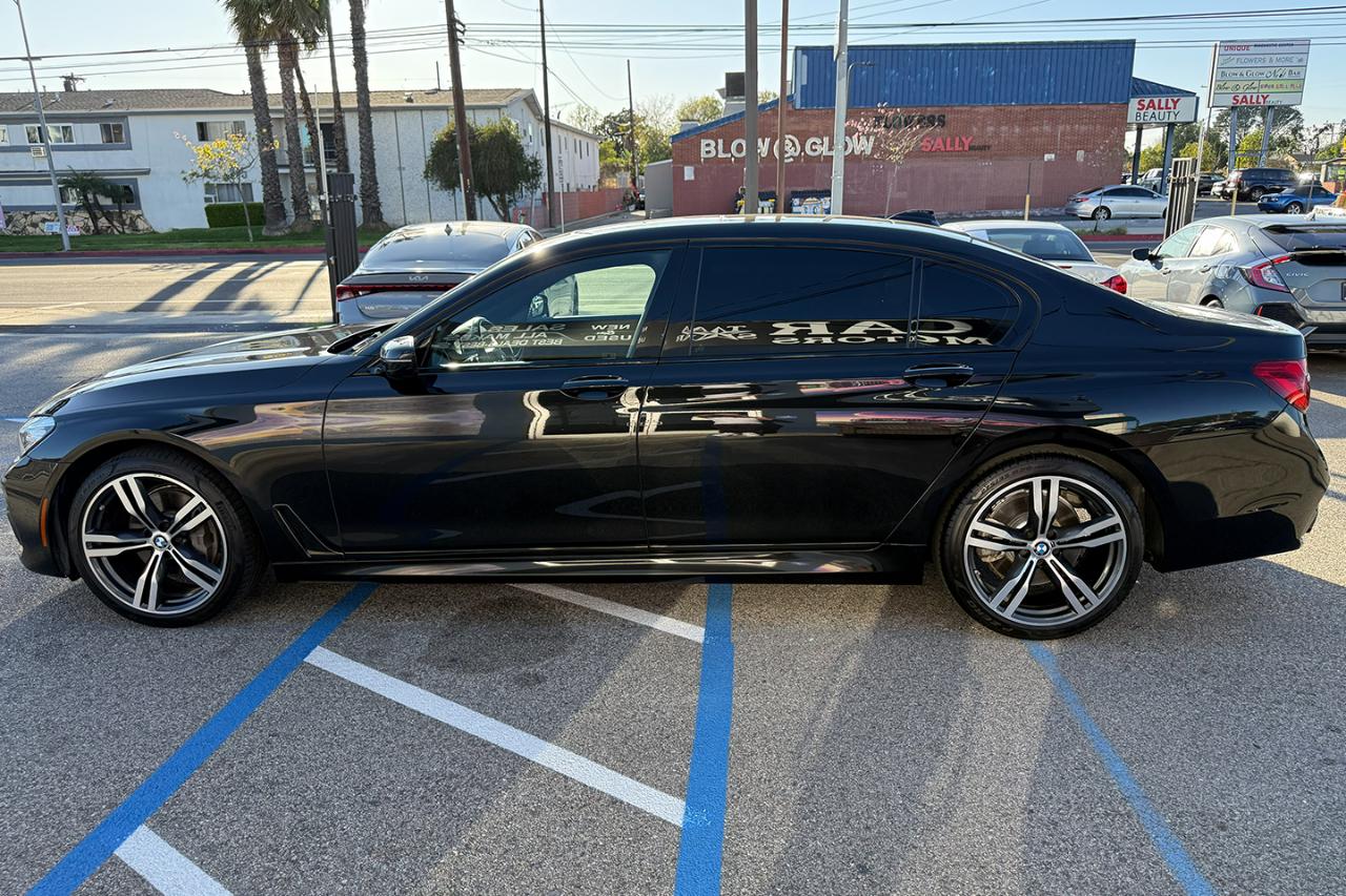 BMW 7-Series 740i 2019