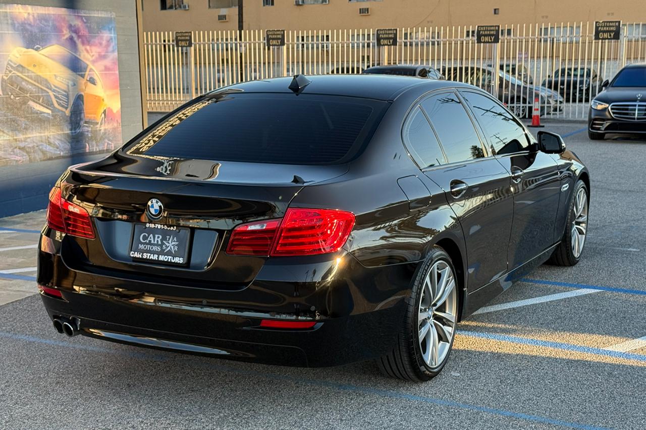 BMW 5-Series 528i 2016