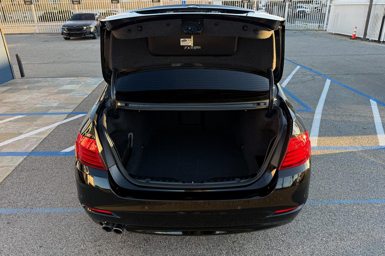 BMW 5-Series 528i 2016