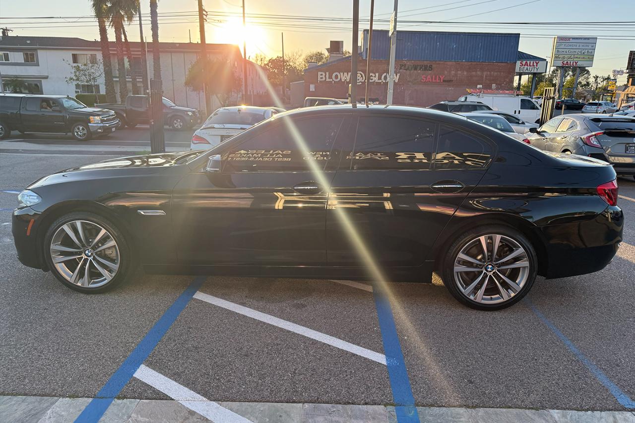 BMW 5-Series 528i 2016