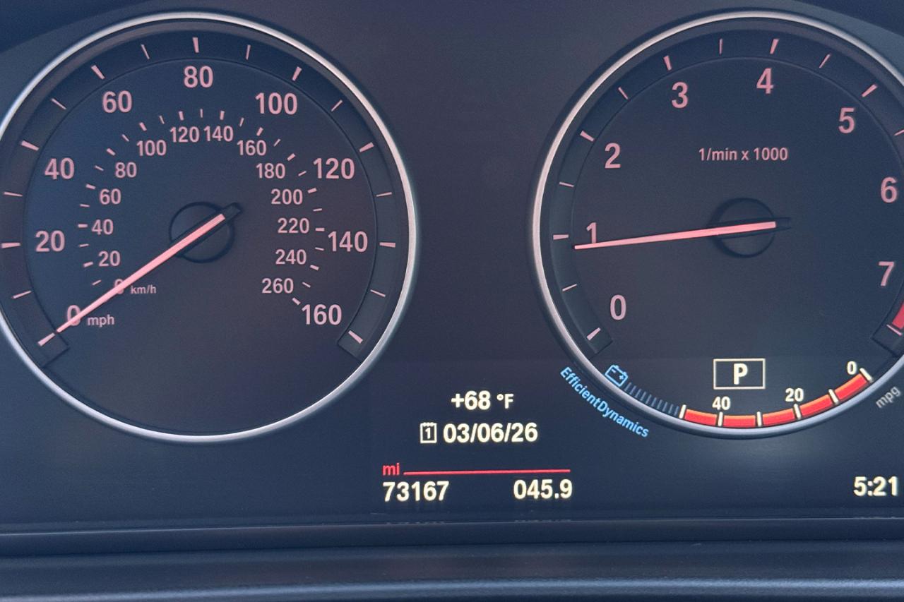 BMW 5-Series 528i 2016