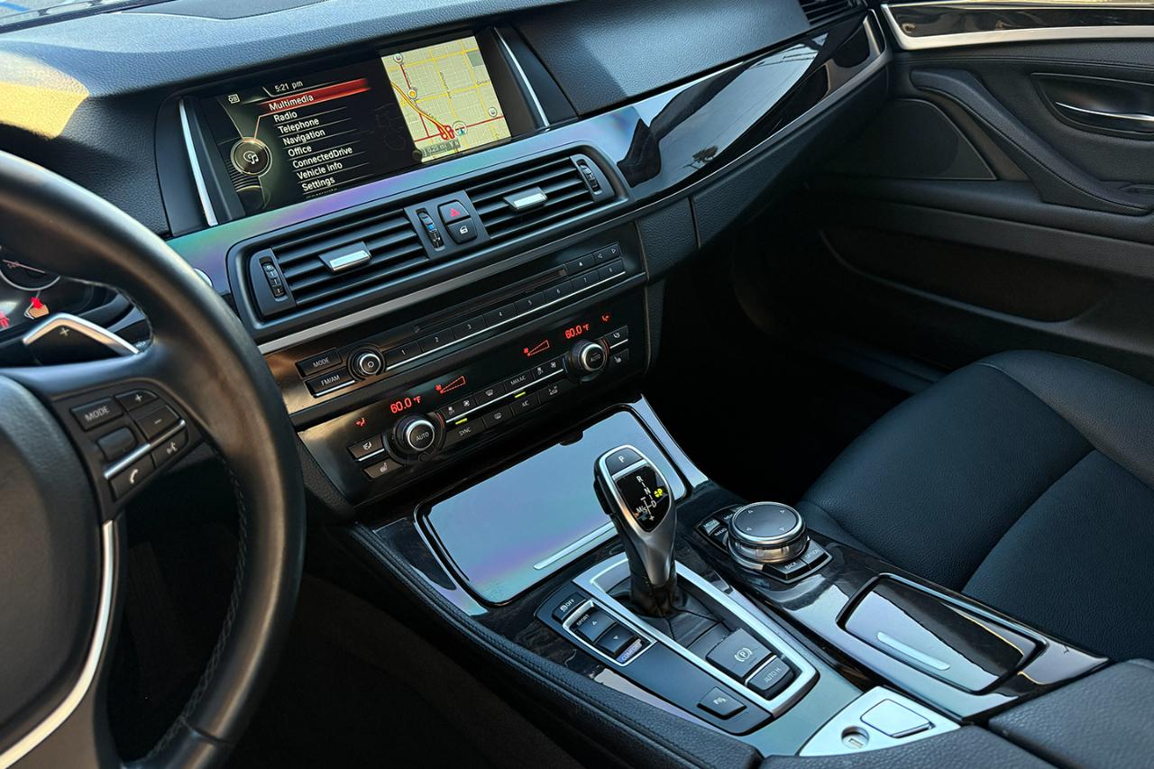 BMW 5-Series 528i 2016