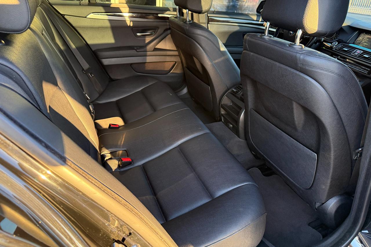 BMW 5-Series 528i 2016