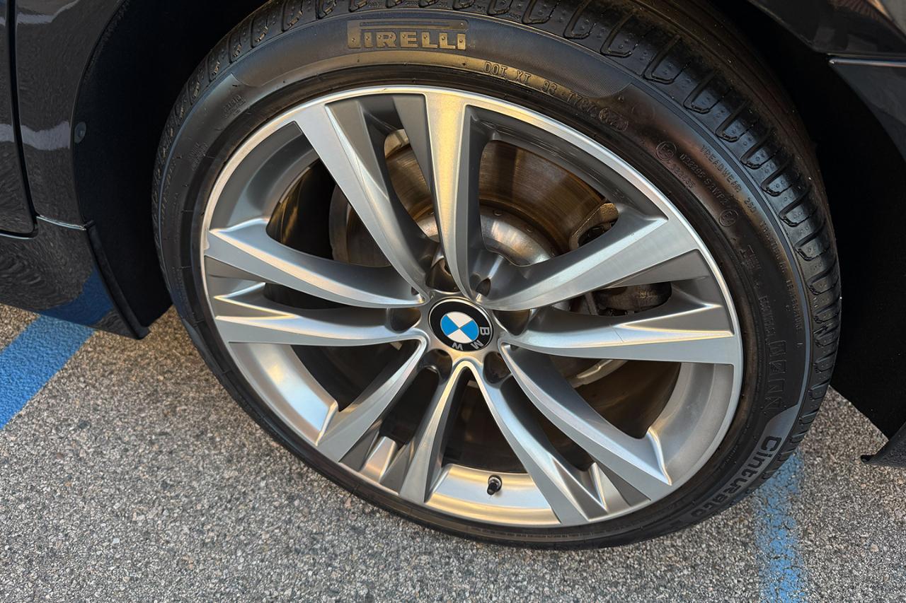 BMW 5-Series 528i 2016