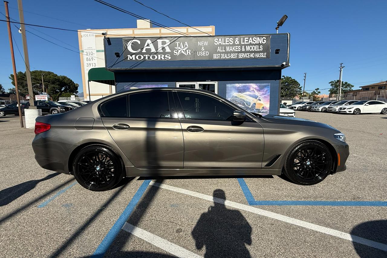 BMW 5-Series 530i 2018