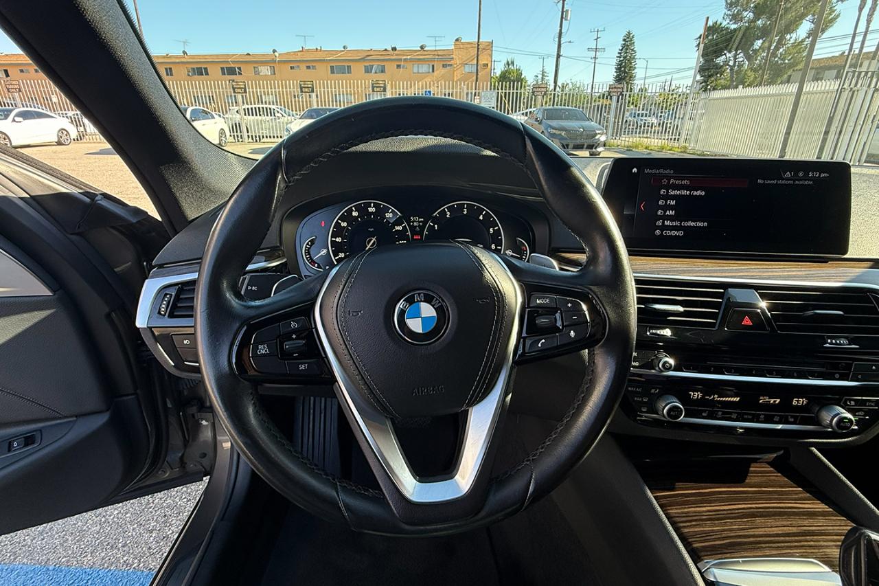 BMW 5-Series 530i 2018
