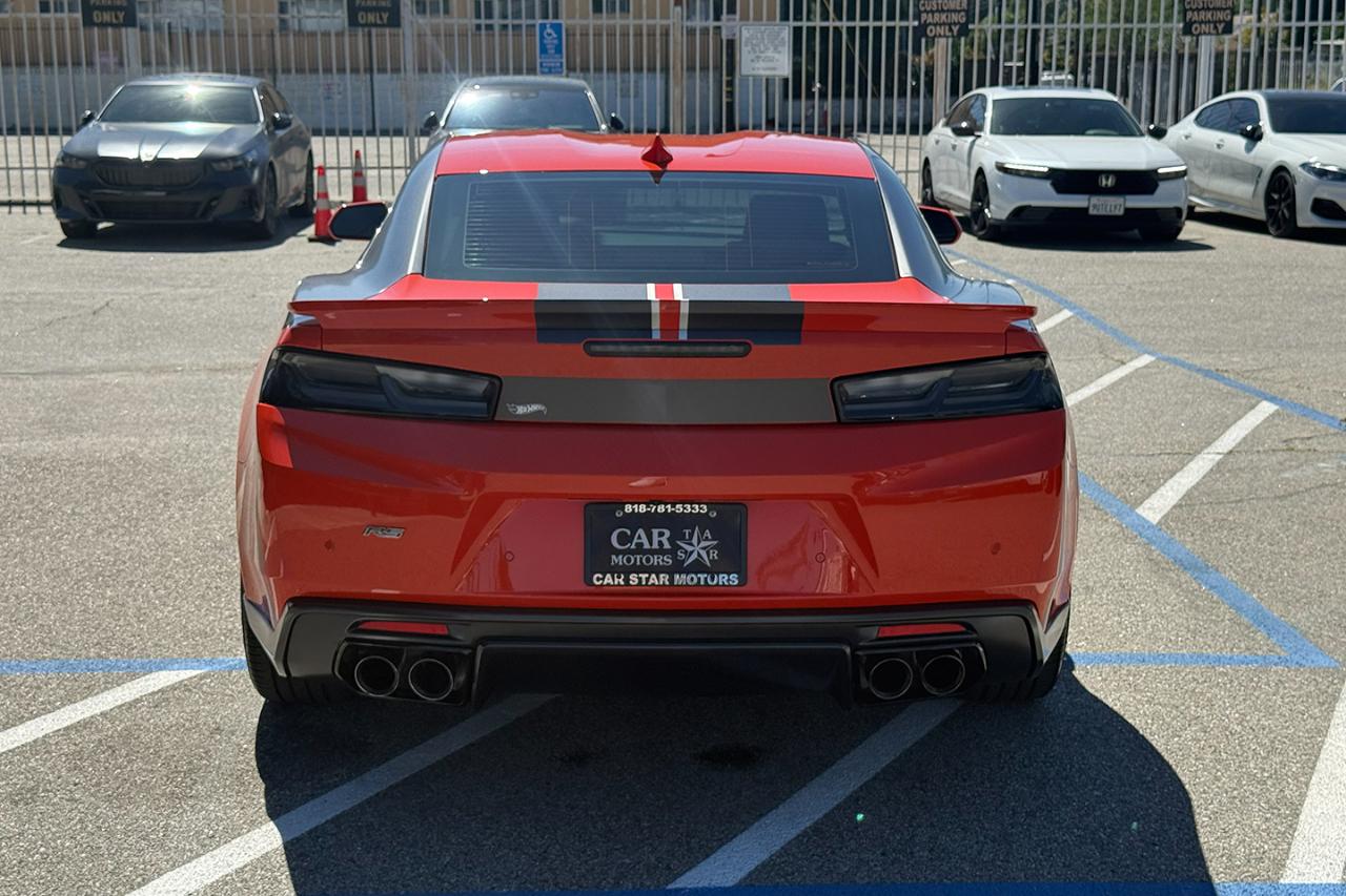 Chevrolet Camaro 2LT Coupe 8A 2018
