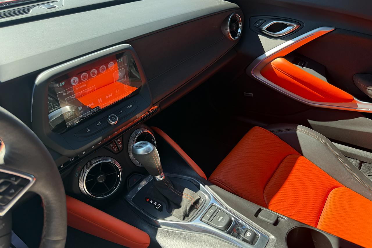 Chevrolet Camaro 2LT Coupe 8A 2018