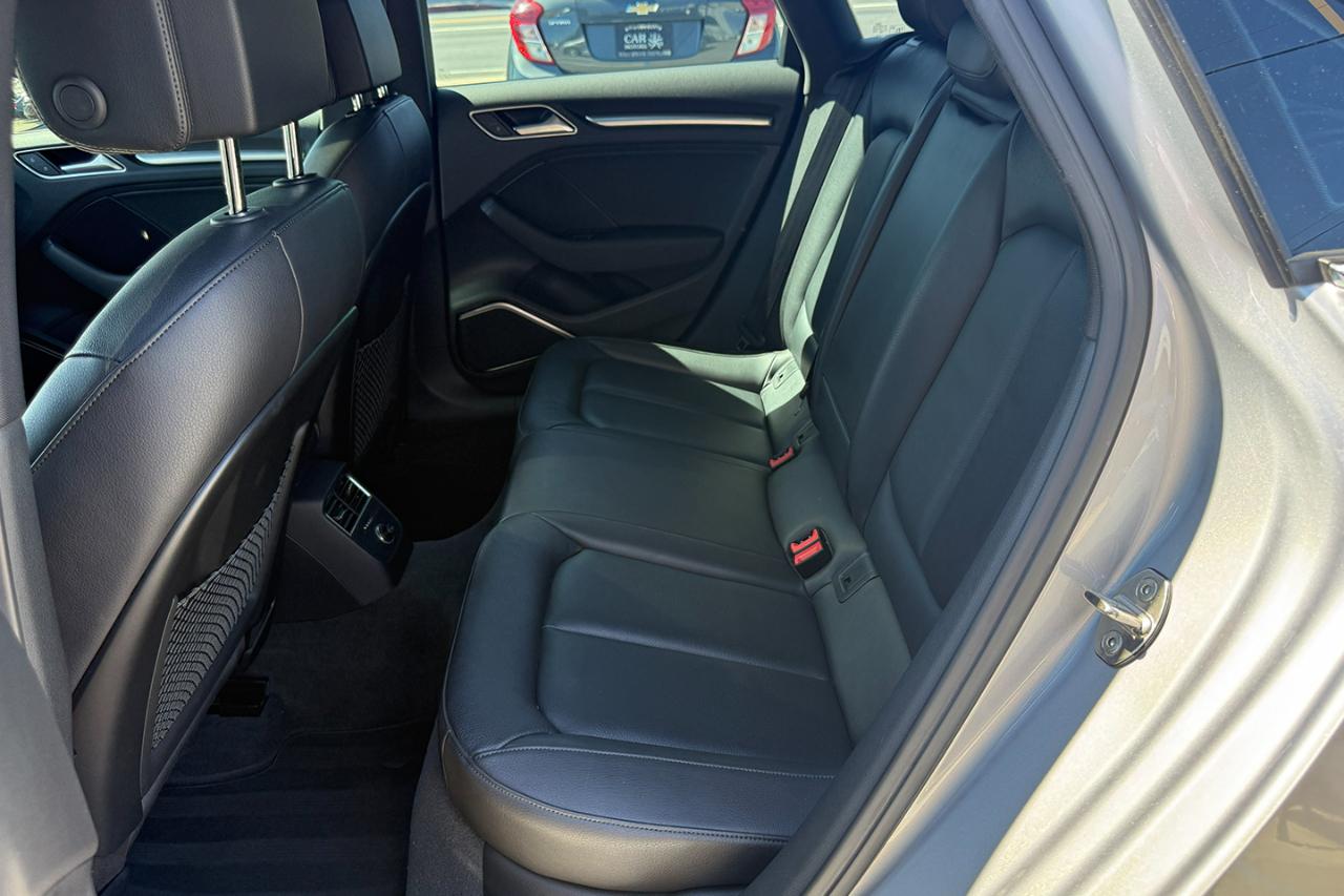 Audi A3 2.0T Prestige Sedan quattro S tronic 2017