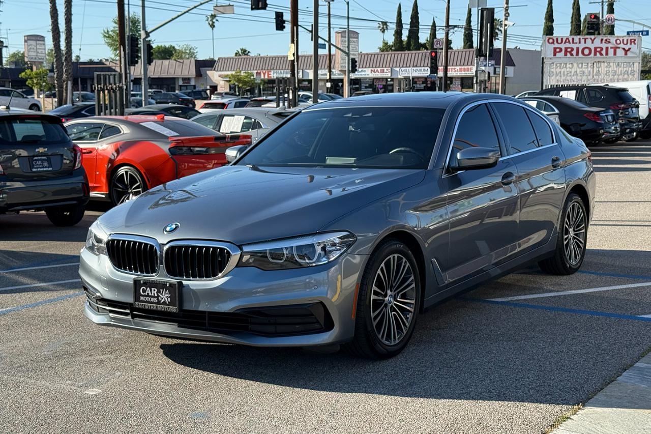 BMW 5-Series 530i 2019